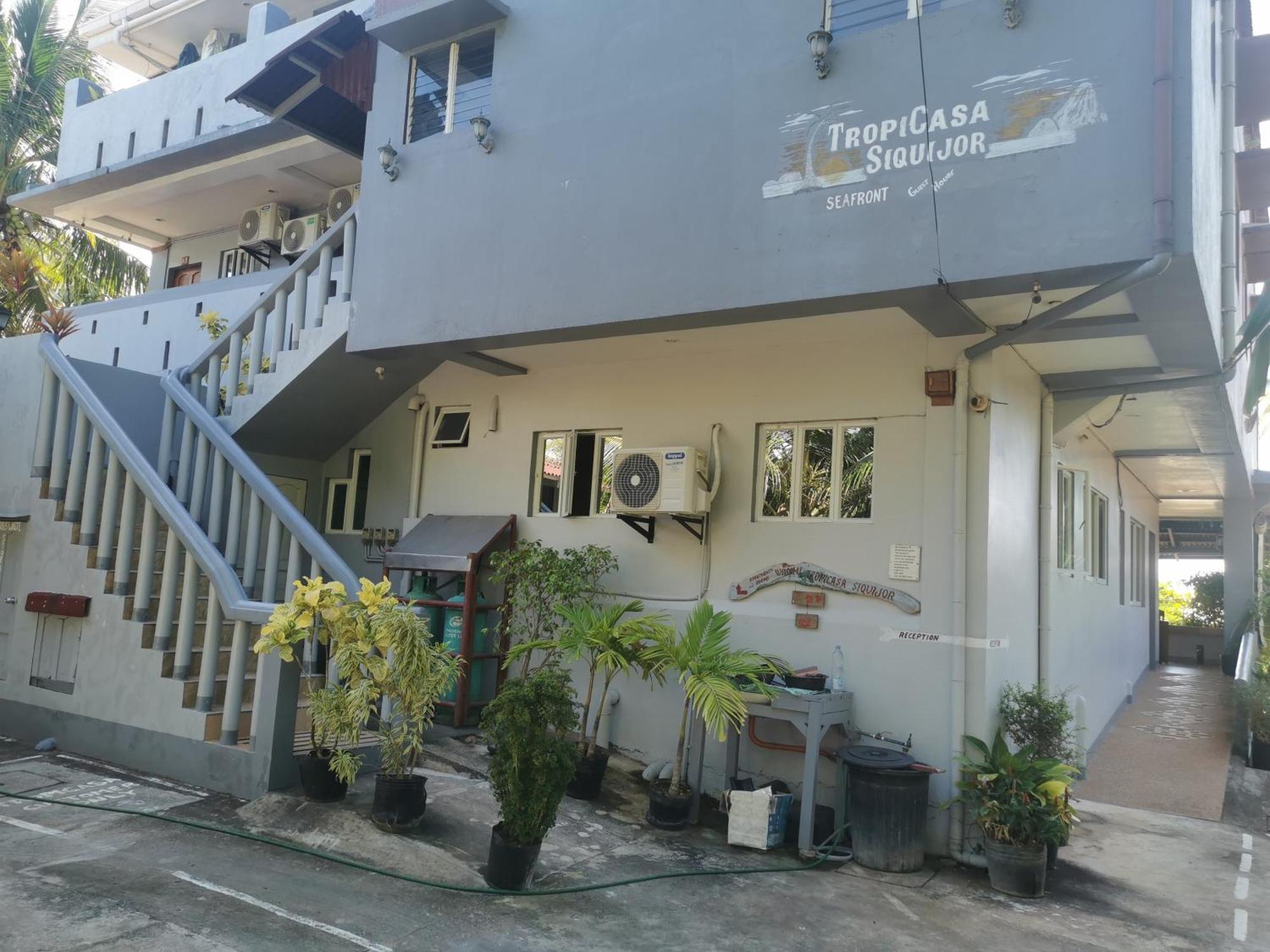 Tropicasa Siquijor Seafront Guest House Solangon Exterior photo